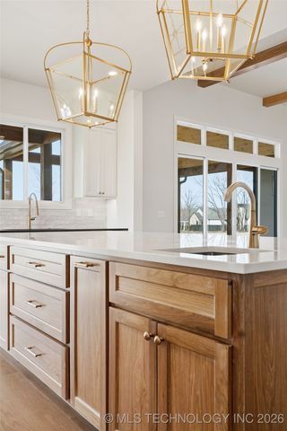 17623 E White Tail Cove, Owasso, OK 74055