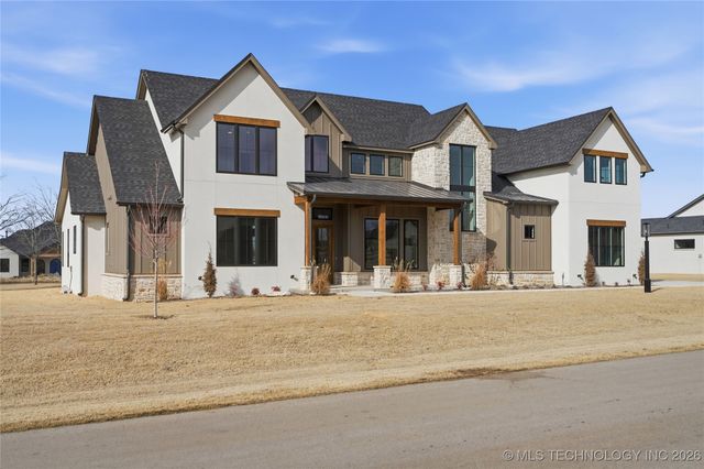17623 E White Tail Cove, Owasso, OK 74055