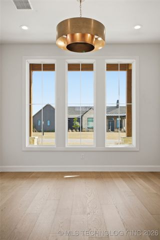 17623 E White Tail Cove, Owasso, OK 74055