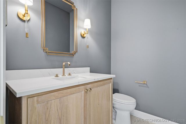 17623 E White Tail Cove, Owasso, OK 74055