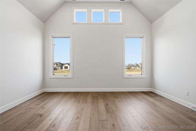 17623 E White Tail Cove, Owasso, OK 74055