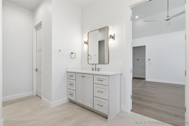 17623 E White Tail Cove, Owasso, OK 74055