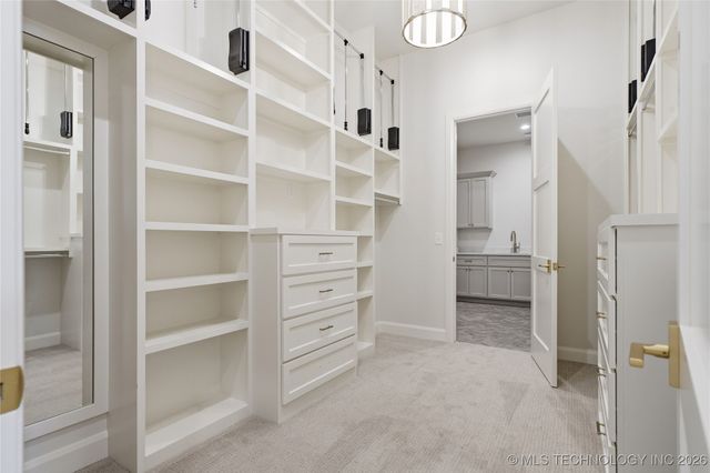 17623 E White Tail Cove, Owasso, OK 74055