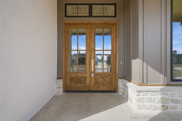 17623 E White Tail Cove, Owasso, OK 74055