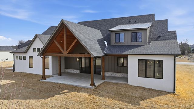 17623 E White Tail Cove, Owasso, OK 74055