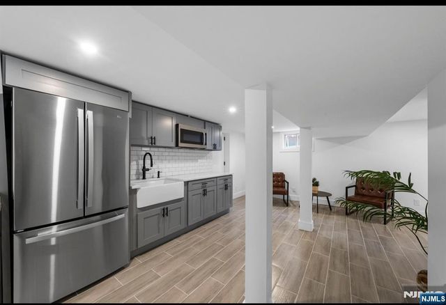 301 New Bridge Road, Bergenfield, NJ 07621