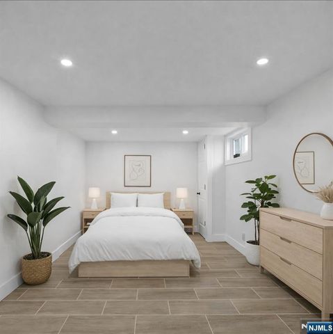 301 New Bridge Road, Bergenfield, NJ 07621