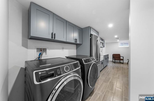 301 New Bridge Road, Bergenfield, NJ 07621