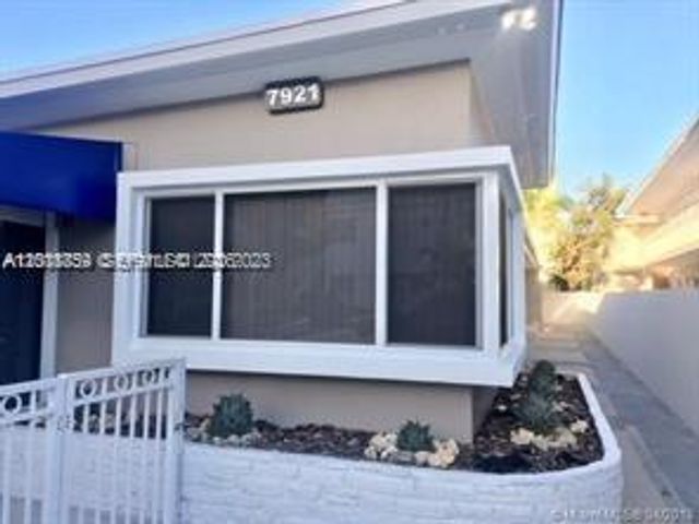 7921 Abbott Ave 4, Miami Beach, FL 33141