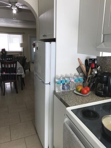 7921 Abbott Ave 4, Miami Beach, FL 33141