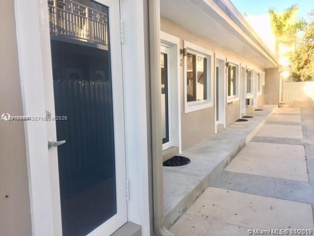 7921 Abbott Ave 4, Miami Beach, FL 33141