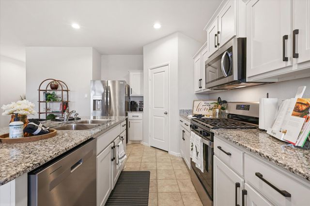 7916 Oaktown Drive, Fort Worth, TX 76131