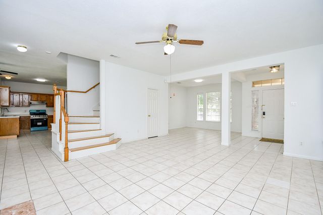 9338 Corner Oak Lane, Houston, TX 77036