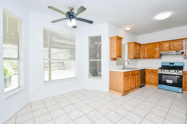 9338 Corner Oak Lane, Houston, TX 77036