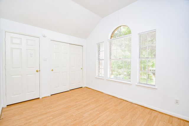 9338 Corner Oak Lane, Houston, TX 77036