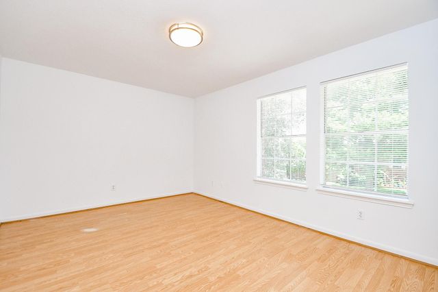 9338 Corner Oak Lane, Houston, TX 77036