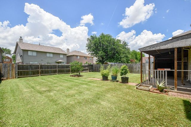 9338 Corner Oak Lane, Houston, TX 77036