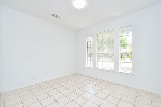 9338 Corner Oak Lane, Houston, TX 77036
