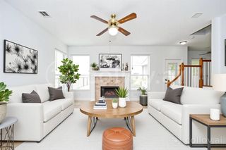 9338 Corner Oak Lane, Houston, TX 77036