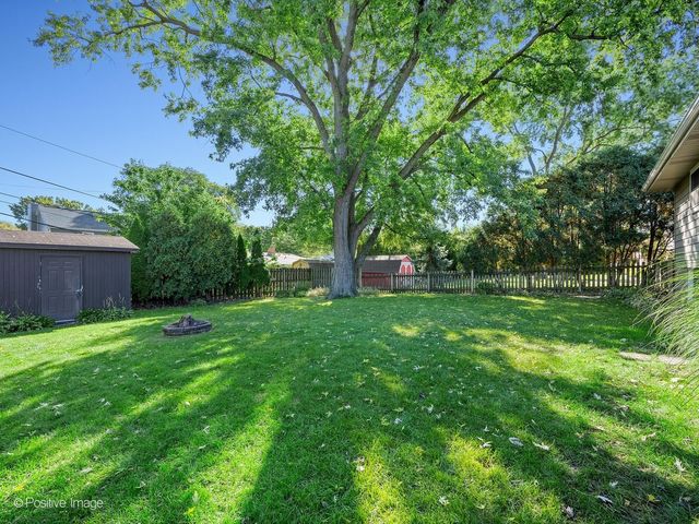 715 Crest Street, Wheaton, IL 60189