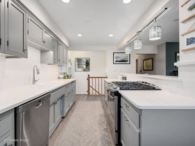 715 Crest Street, Wheaton, IL 60189