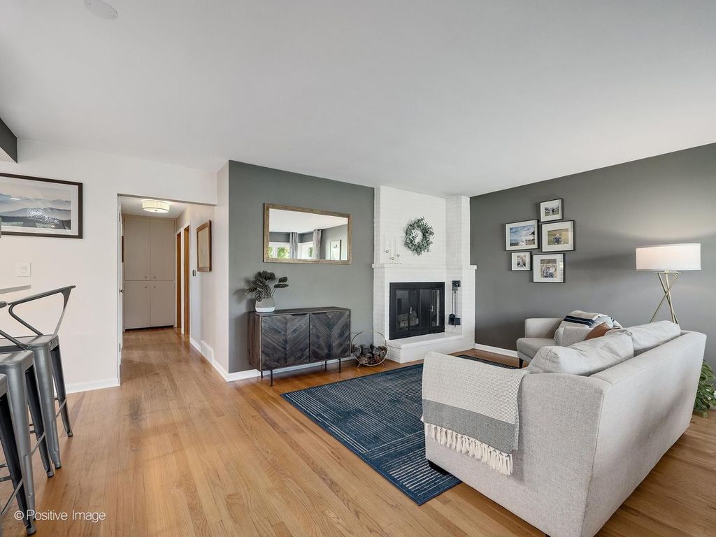 715 Crest Street, Wheaton, IL 60189 — photo 4