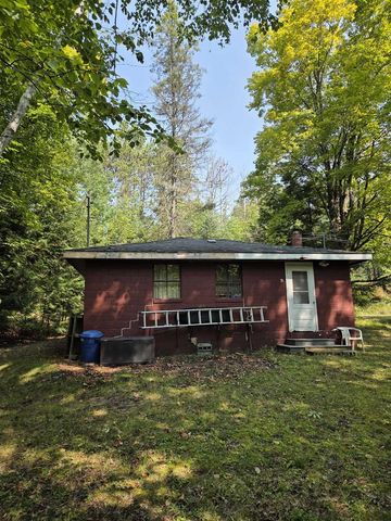 W7793 BERGESON LANE, Amberg, WI 54102