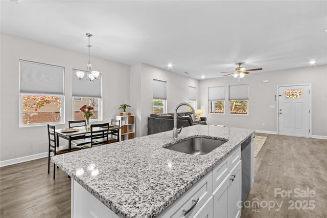 1709 Younger Avenue, Statesville, NC 28677