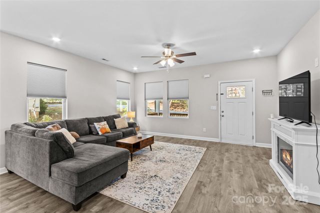 1709 Younger Avenue, Statesville, NC 28677