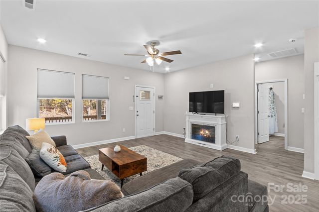 1709 Younger Avenue, Statesville, NC 28677