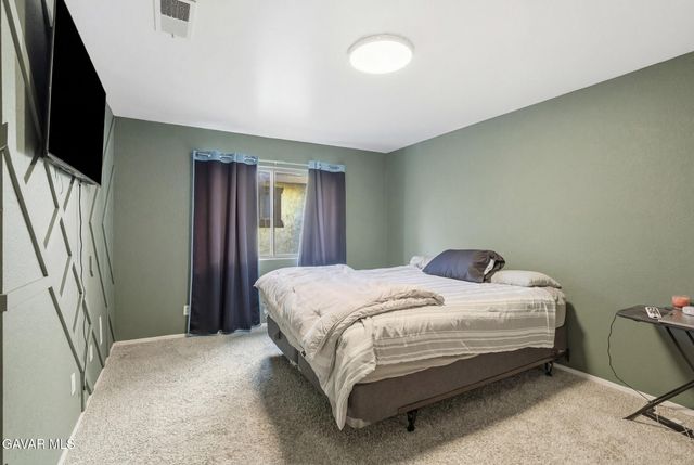 1340 W Avenue J4, Lancaster, CA 93534