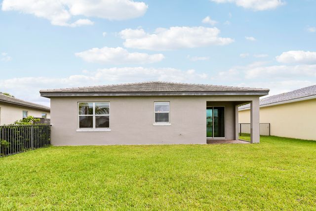 8292 NW Greenbank Circle, Port St. Lucie, Port St Lucie, FL 34987
