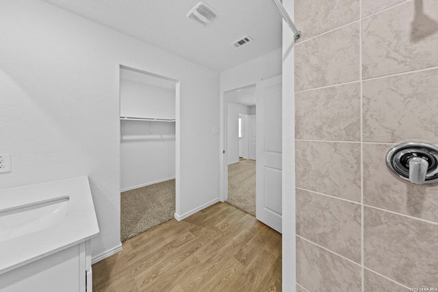 16071 Mahogany Way, Elmendorf, TX 78112