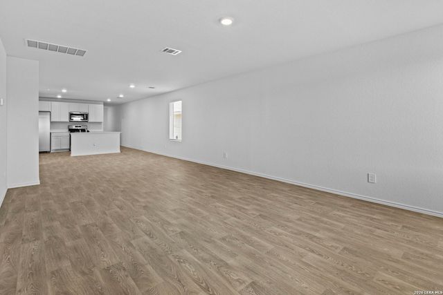 16071 Mahogany Way, Elmendorf, TX 78112