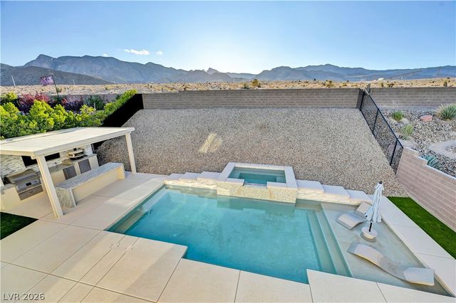4709 Amazing View Street, Las Vegas, NV 89129