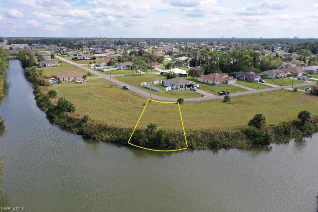1719 NE 36th LN, CAPE CORAL, FL 33909 — photo 4