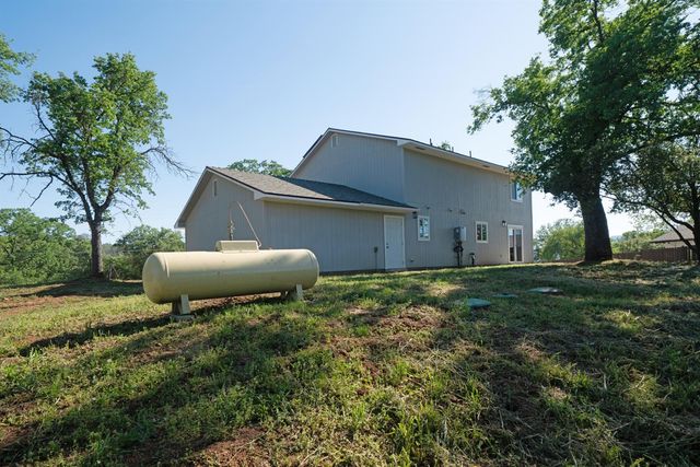 42917 Yosemite Springs Drive, Coarsegold, CA 93614