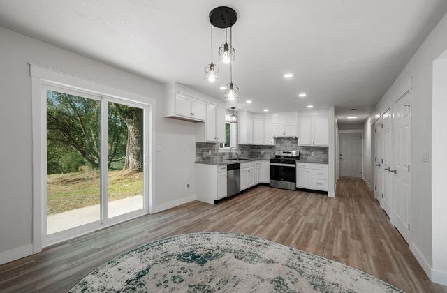 42917 Yosemite Springs Drive, Coarsegold, CA 93614