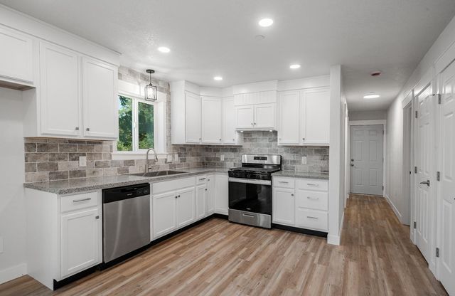 42917 Yosemite Springs Drive, Coarsegold, CA 93614