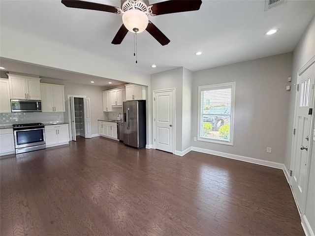 860 Westmoreland Circle NW, Atlanta, GA 30318