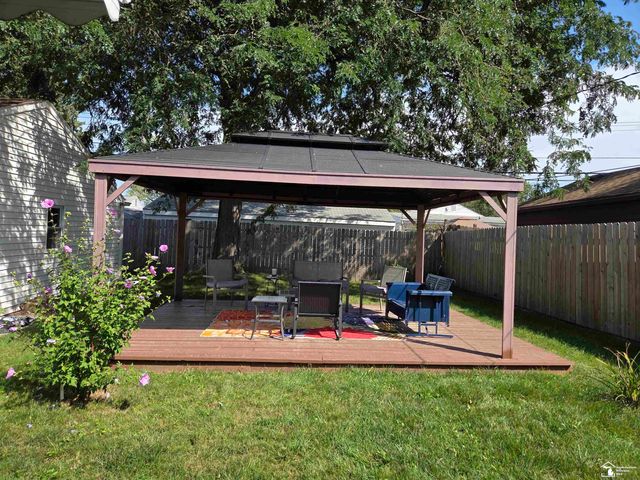18701 Hamann Street, Riverview, MI 48193