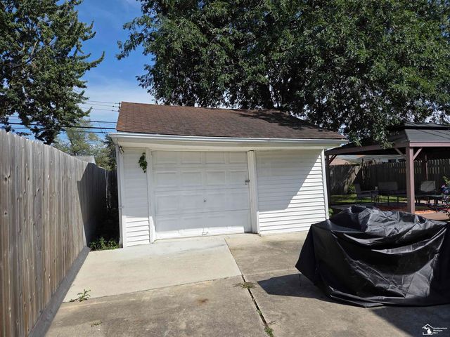 18701 Hamann Street, Riverview, MI 48193