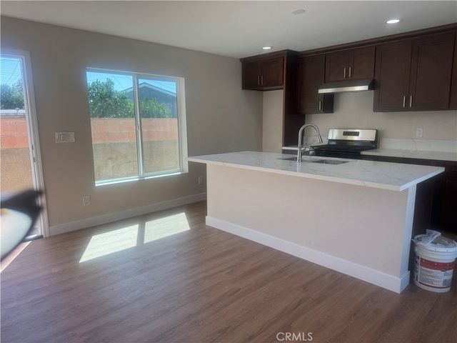7661 El Rovia, Buena Park, CA 90620