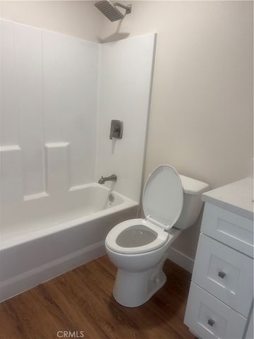7661 El Rovia, Buena Park, CA 90620