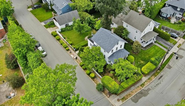 49 Clinton Avenue, Huntington, NY 11743