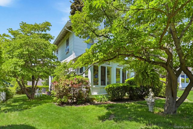 49 Clinton Avenue, Huntington, NY 11743