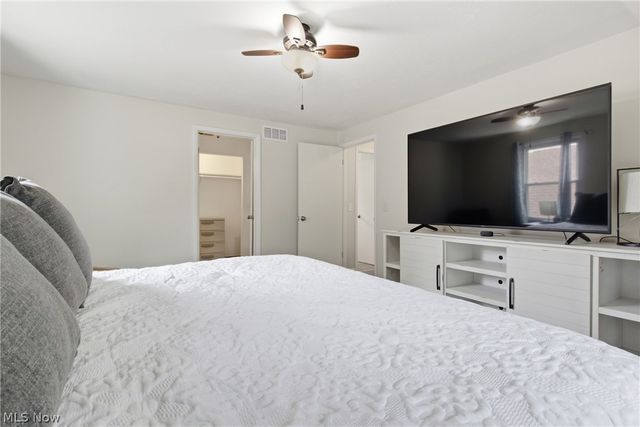 2287 W 42nd Street, Cleveland, OH 44113