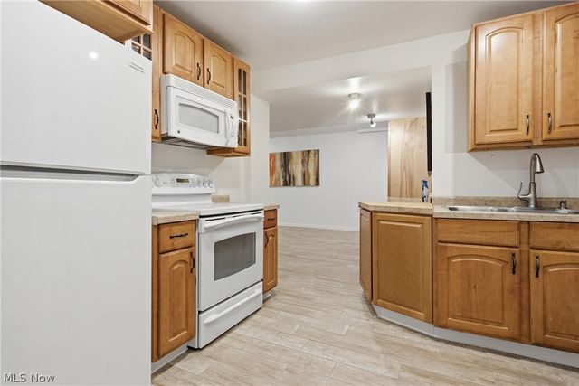 2287 W 42nd Street, Cleveland, OH 44113