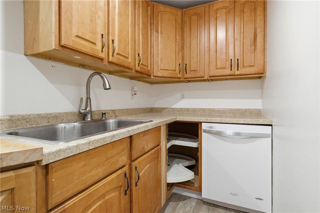 2287 W 42nd Street, Cleveland, OH 44113