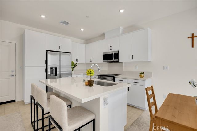 3681 E Jacobson Paseo 9, Ontario, CA 91761